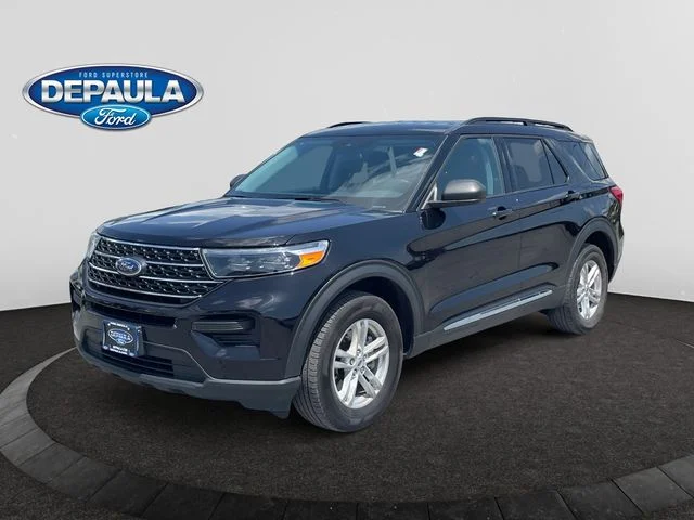 Certified Used 2023 Black Ford XLT image 1