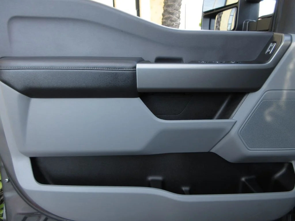 New 2026 Carbonized Gray Metallic Ford XL image 9