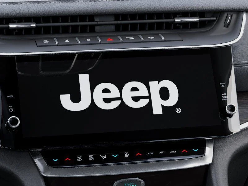 New 2026 Diamond Black Crystal Pearlcoat Jeep Altitude image 18