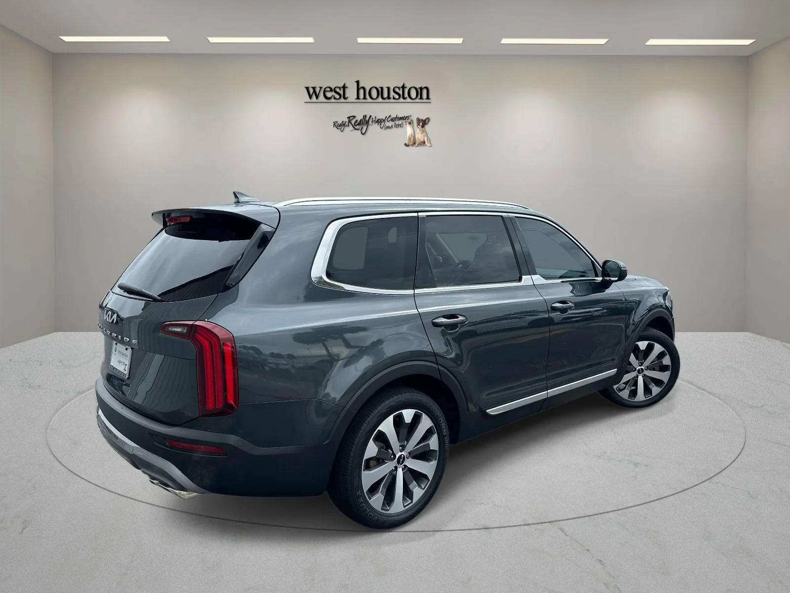Used 2022 Gravity Grey Kia EX image 5