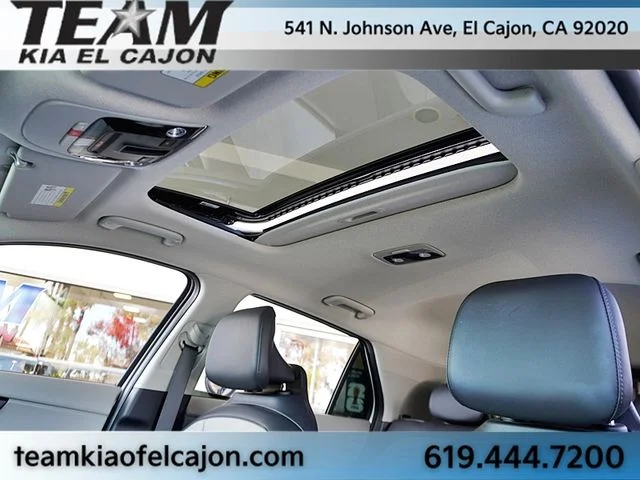 Certified Used 2023 White Kia Wave image 16