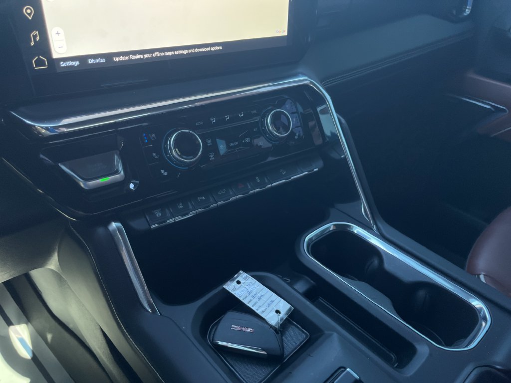 Used 2024 White GMC Denali Ultimate image 21