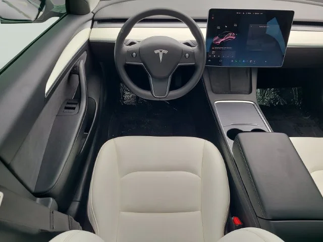 Used 2022 Gray Tesla Long Range image 15