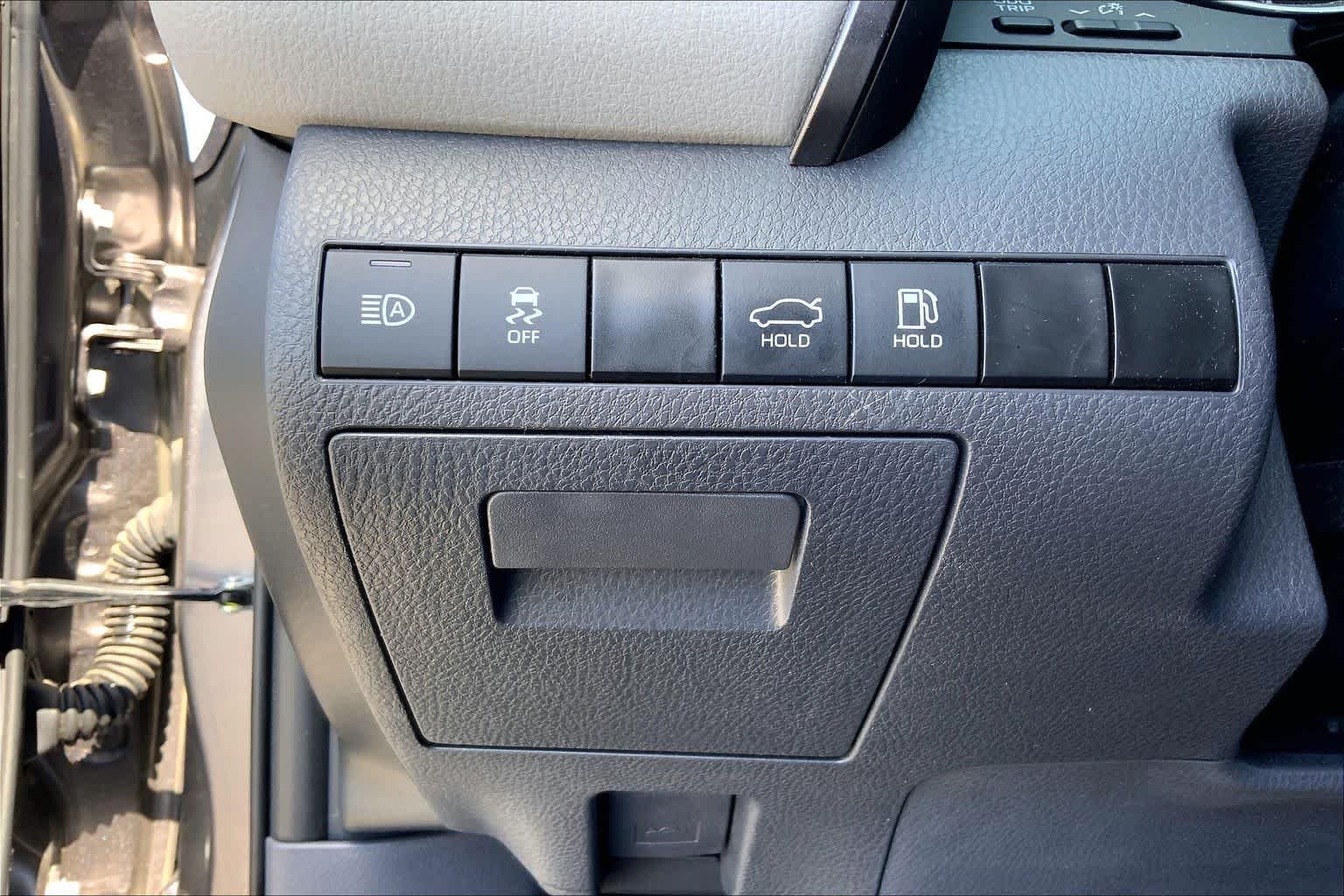 Used 2024 Predawn Gray Mica Toyota LE image 33