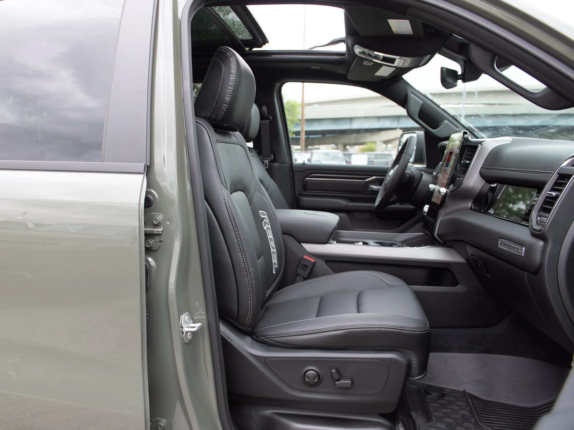 New 2026 canyon lake RAM Rebel* Crew Cab 4x4, Advanced Safety Group II, Level II Equip Group image 29