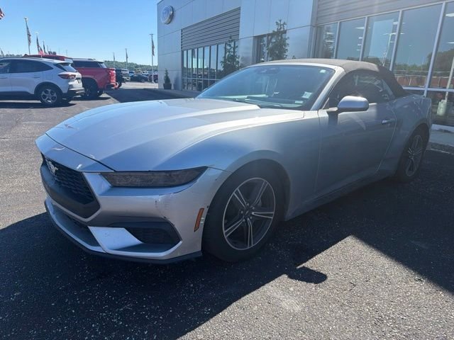 Used 2025 Iconic Silver Metallic Ford EcoBoost Premium image 8