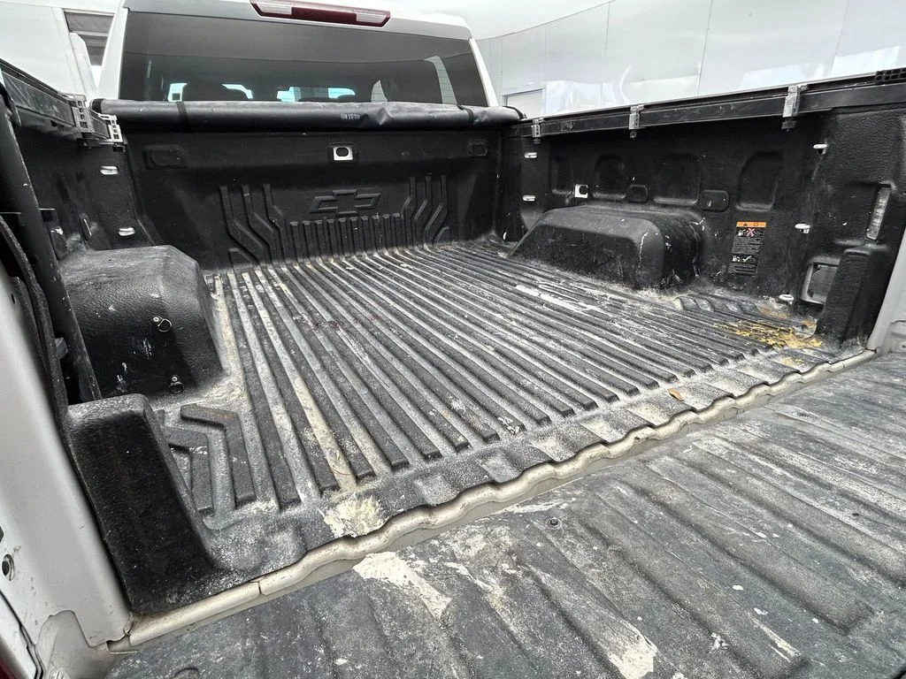 Used 2024 Summit White Chevrolet Custom image 23
