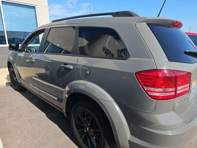Used 2020 Gray Dodge SE image 4