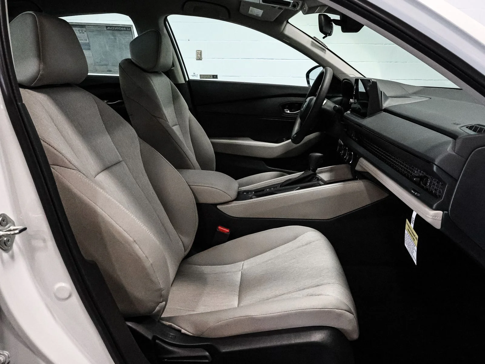 New 2026 Platinum White Pearl Honda LX image 21