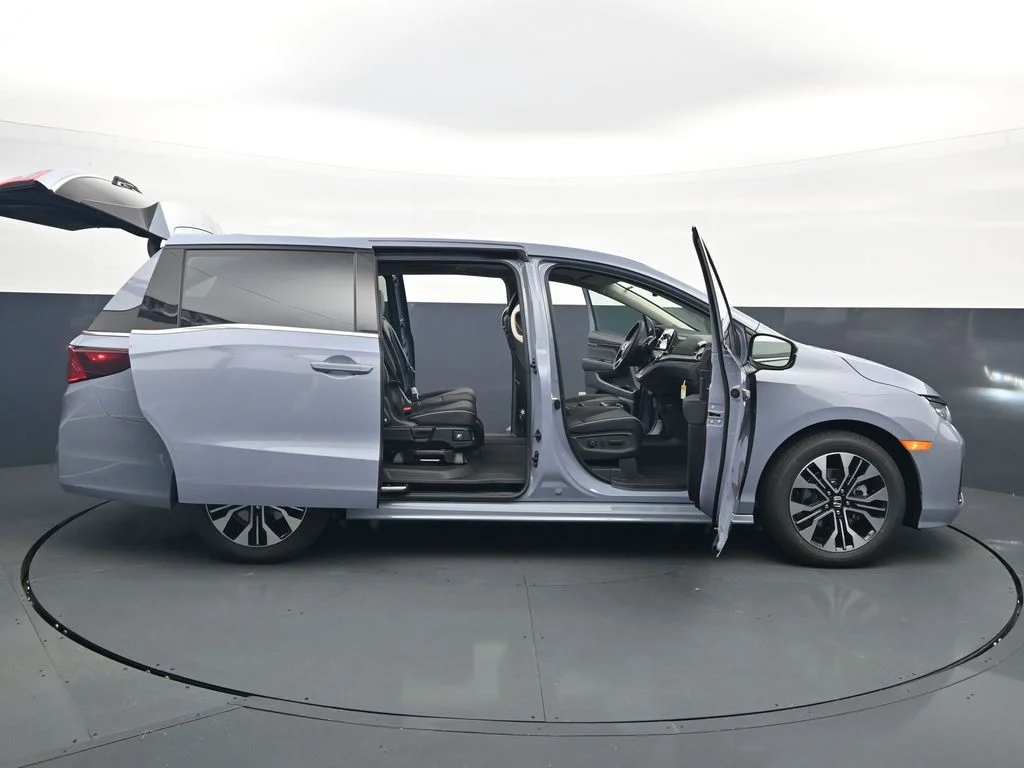 New 2026 Sonic Gray Pearl Honda Elite image 40