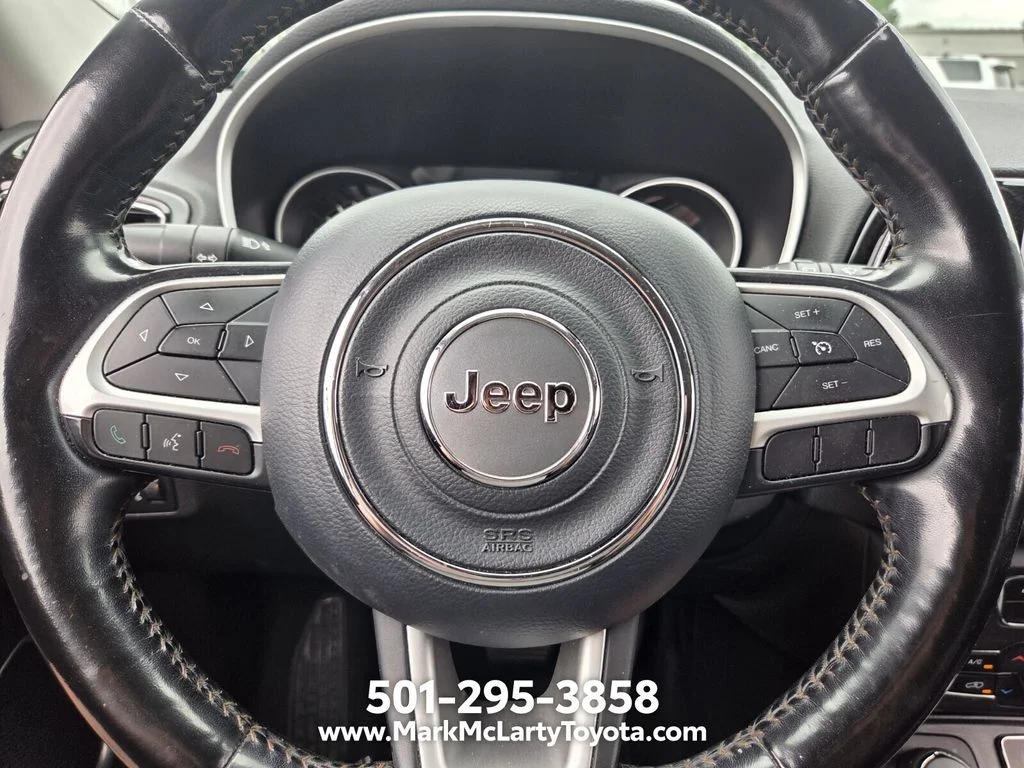 Used 2020 Gray Jeep Limited image 21