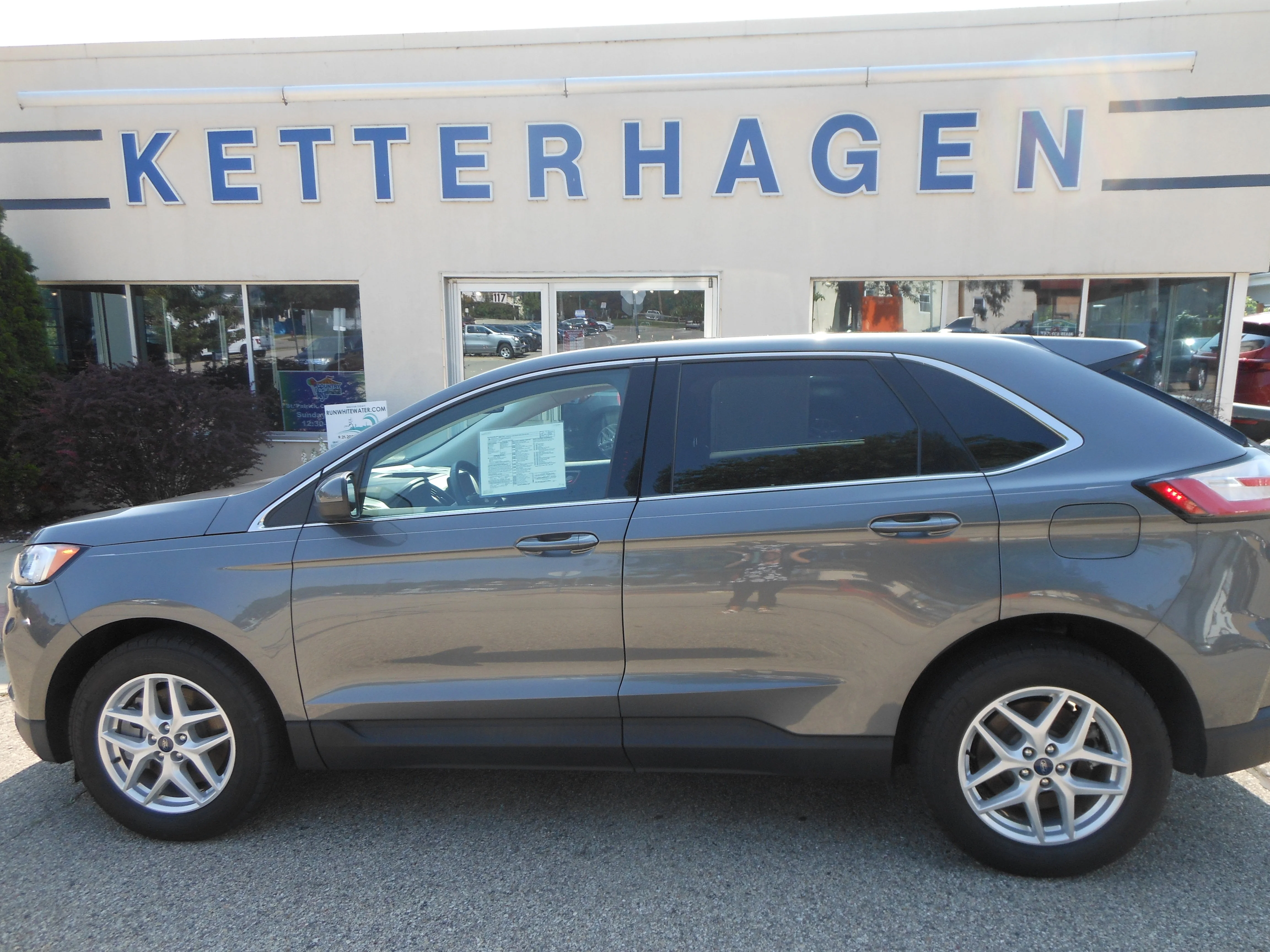2022 Ford Edge SEL