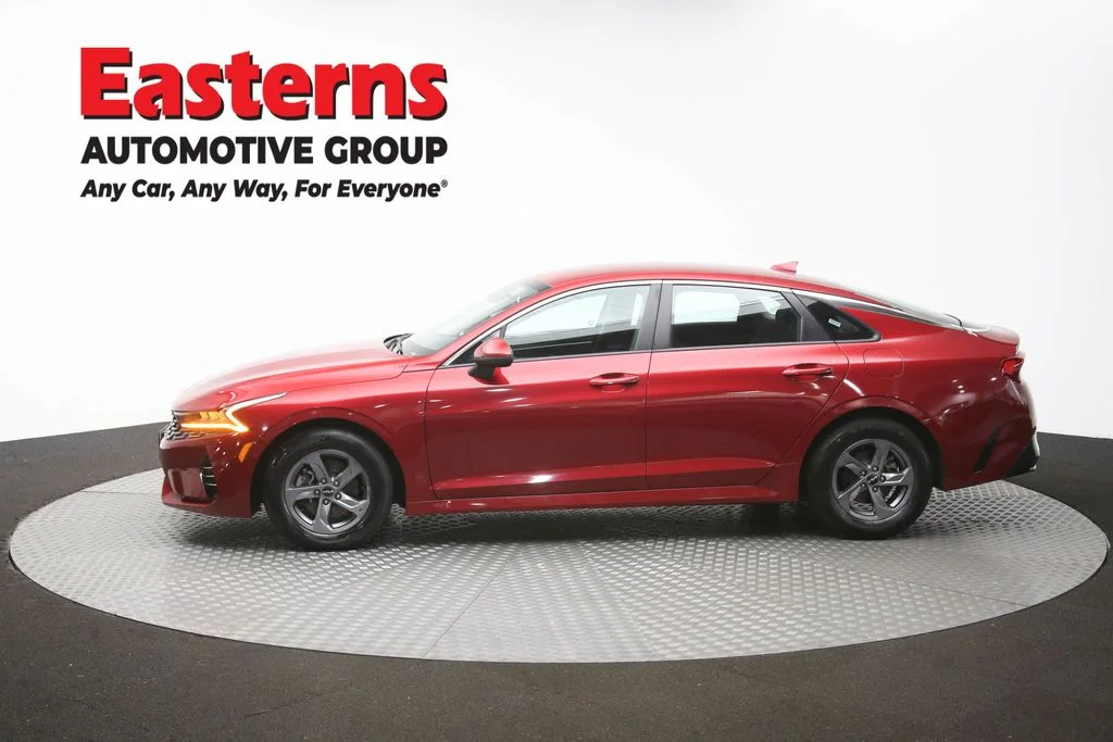 Used 2023 Red Kia LXS image 58
