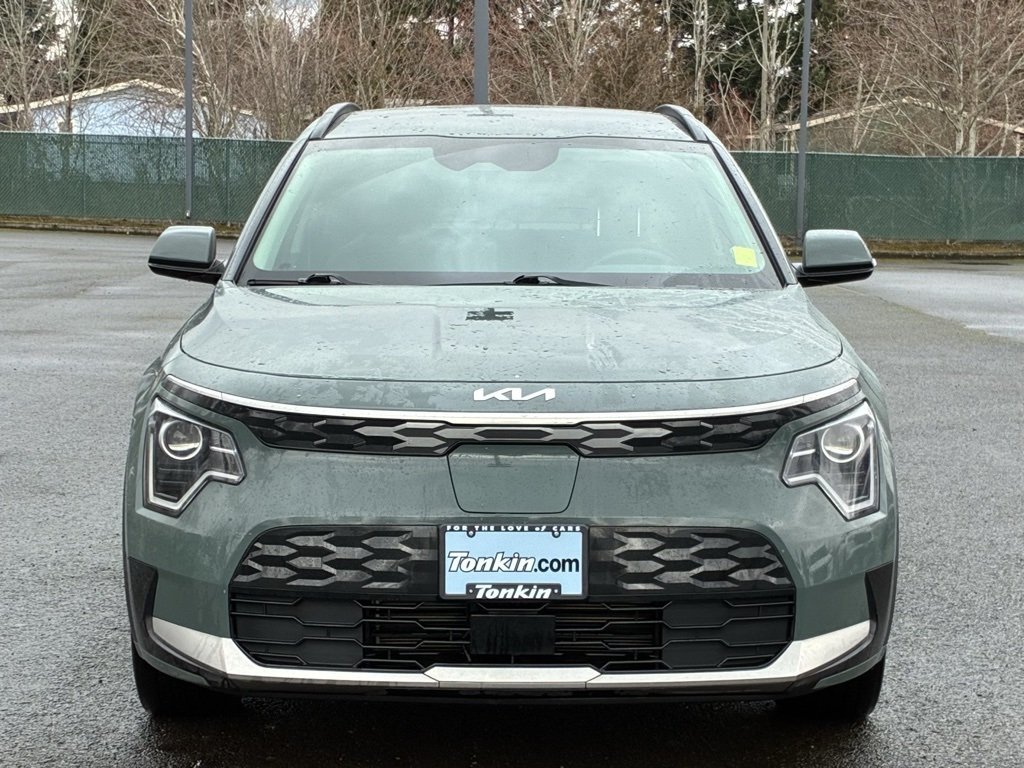 Used 2023 Kia Niro Wind with VIN KNDCR3L18P5040624 for sale in Gresham, OR