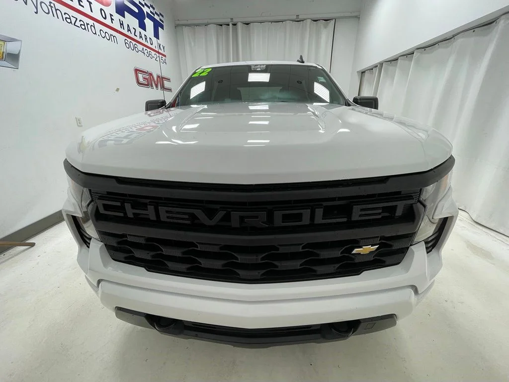 Used 2022 White Chevrolet Custom image 2
