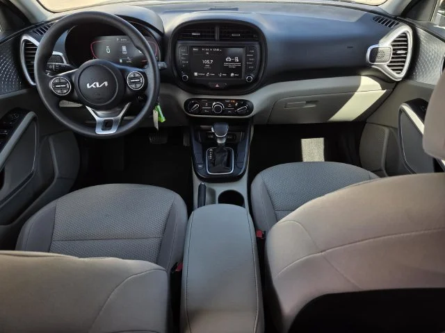 Used 2025 Fusion Orange Kia LX image 6