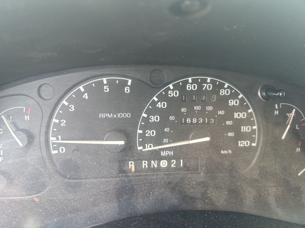 Used 1998 Red Ford Splash image 12