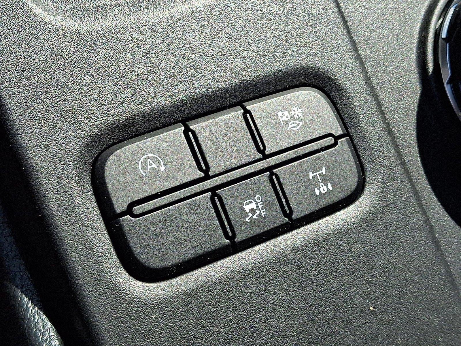 New 2026 Marsh Gray Ford XLT image 15