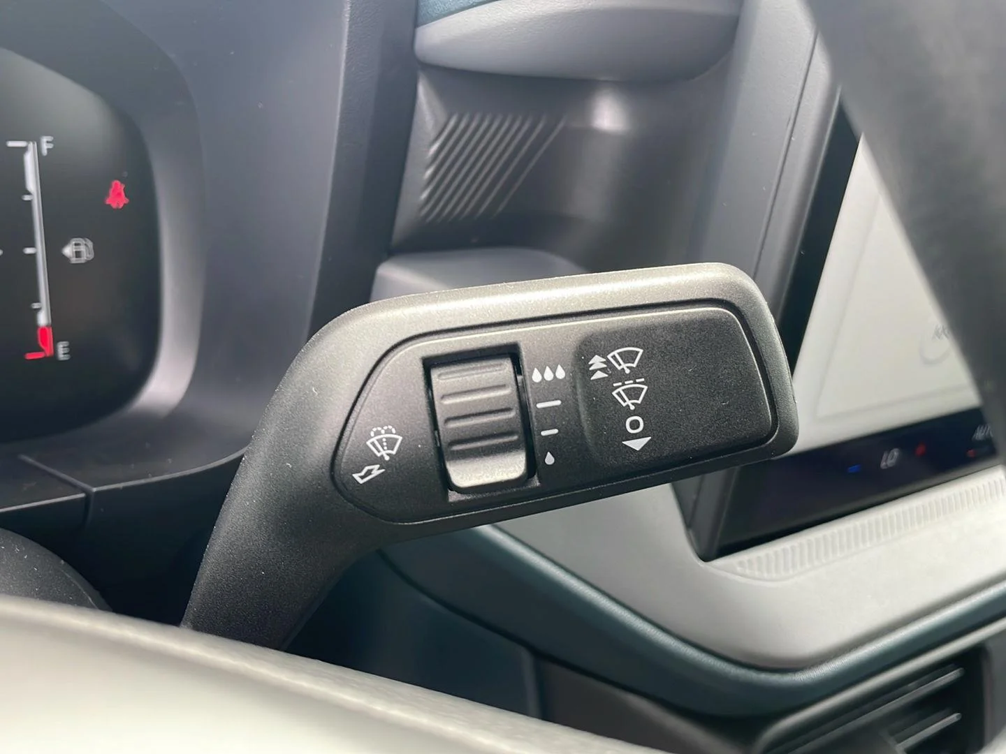 New 2026 Carbonized Gray Metallic Ford XL image 16