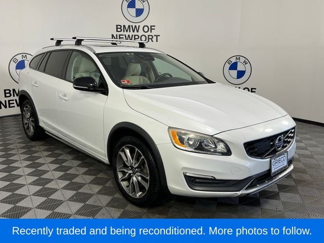 Used 2015 White Volvo T5 image 1