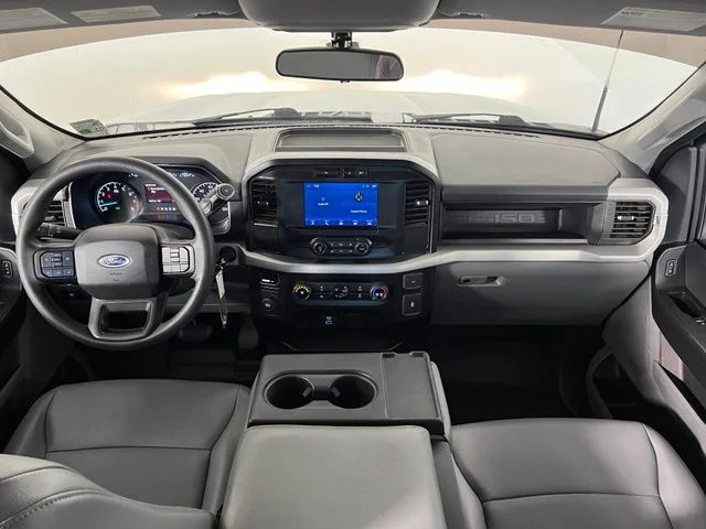 Used 2022 White Ford XL image 27