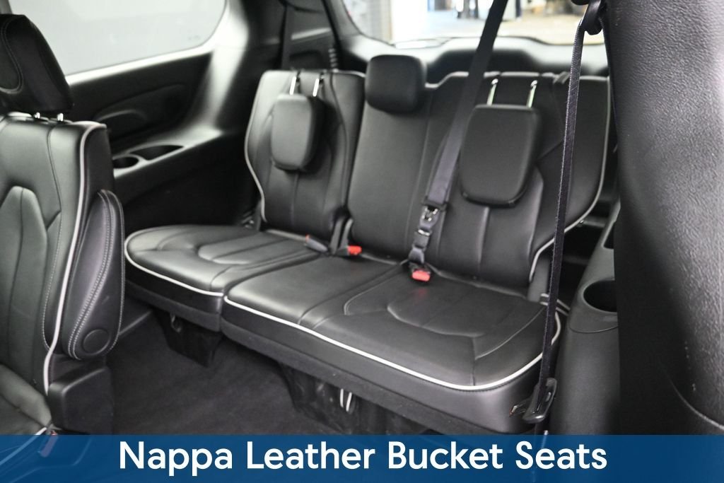 Used 2026 Black Chrysler Limited image 14