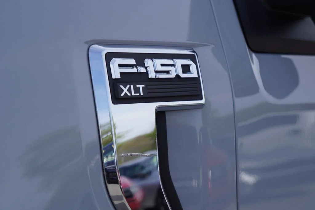 Used 2024 Avalanche Ford XLT image 5