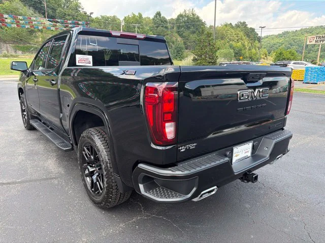 New 2026 Onyx Black GMC Elevation image 4