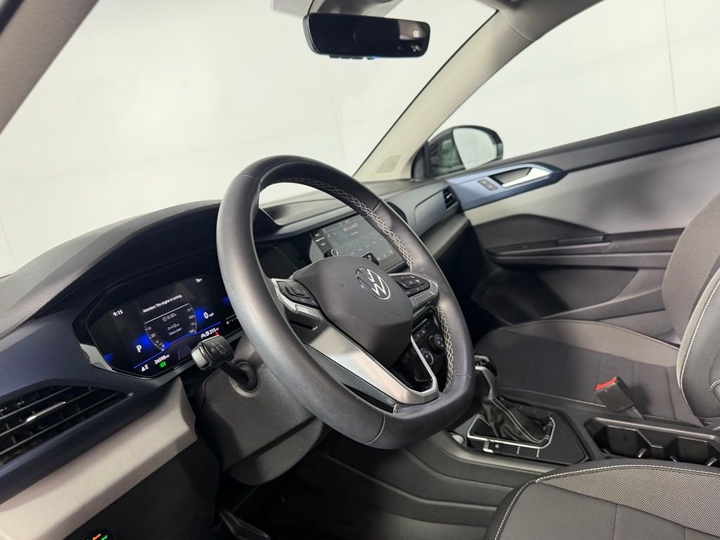Used 2023 Pure Gray Volkswagen 1.5T SE image 18