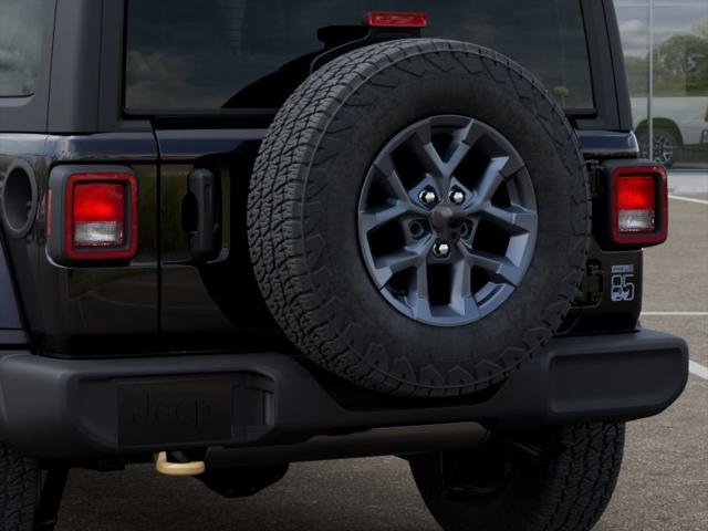 New 2026 Black Clear-Coat Exterior Paint Jeep 4-Door 85th Anniversary Edition image 39