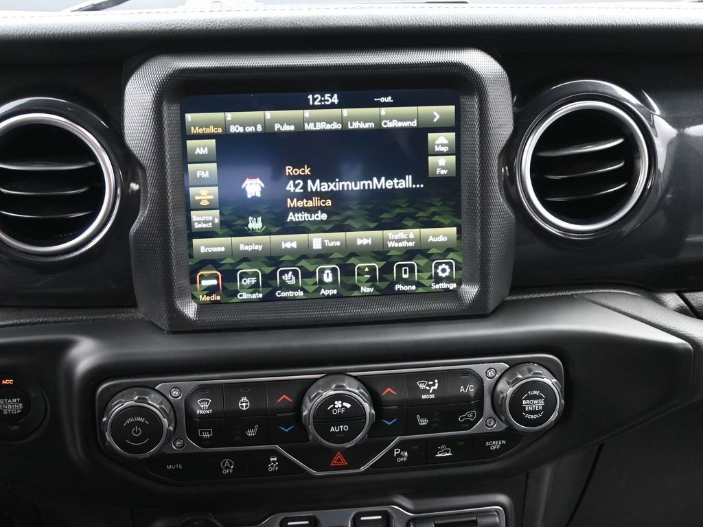 Used 2023 Gray Jeep Altitude image 17