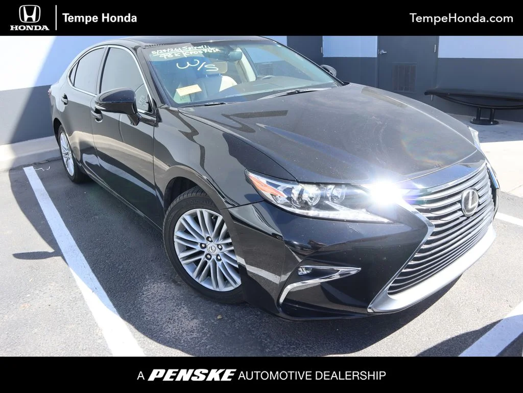 2016 Lexus ES 350 350's photo