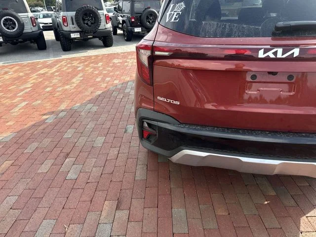 Used 2026 Orange Kia SX image 8