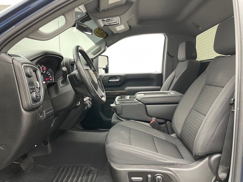 Used 2022 Northsky Blue Metallic Chevrolet LT image 17