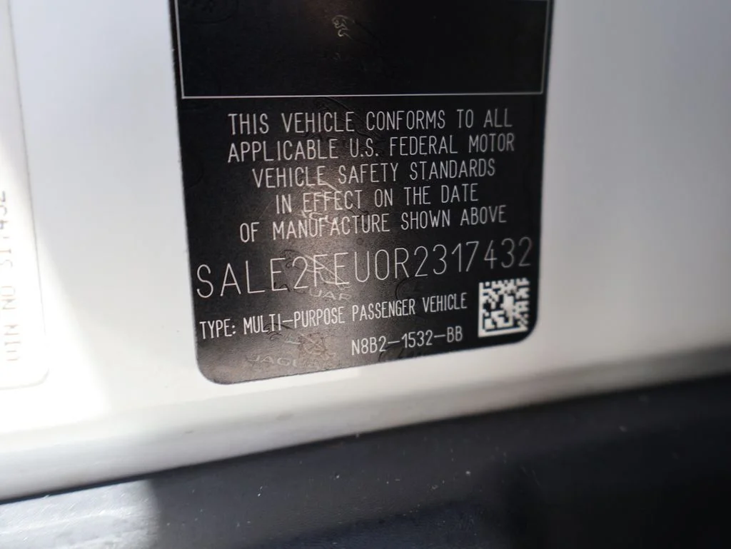 Certified Used 2024 Fuji White Land Rover X-Dynamic SE image 40