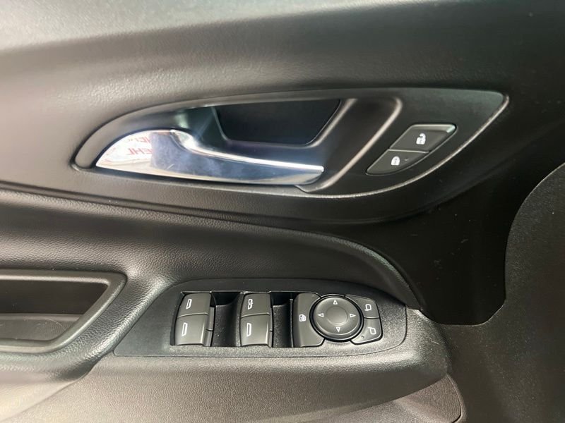 Used 2018 Beige Chevrolet LT image 20