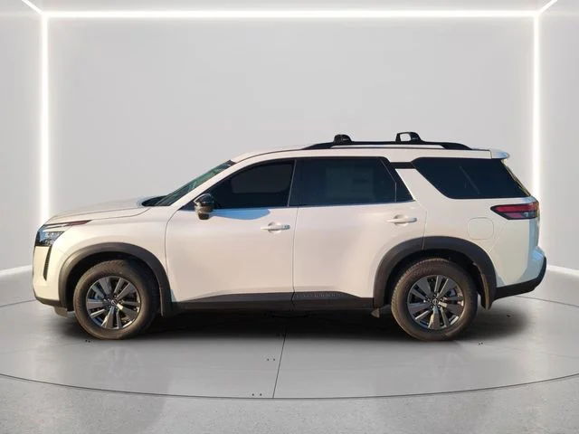 New 2026 Everest White Pearl TriCoat Nissan SV image 3