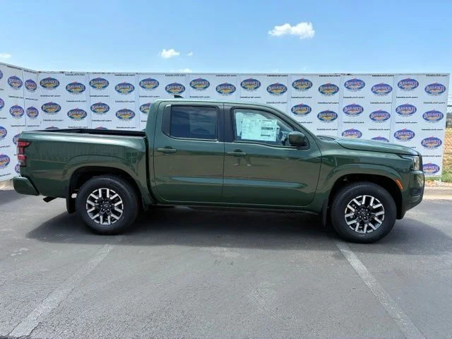 2026 Nissan Frontier Crew Cab SV