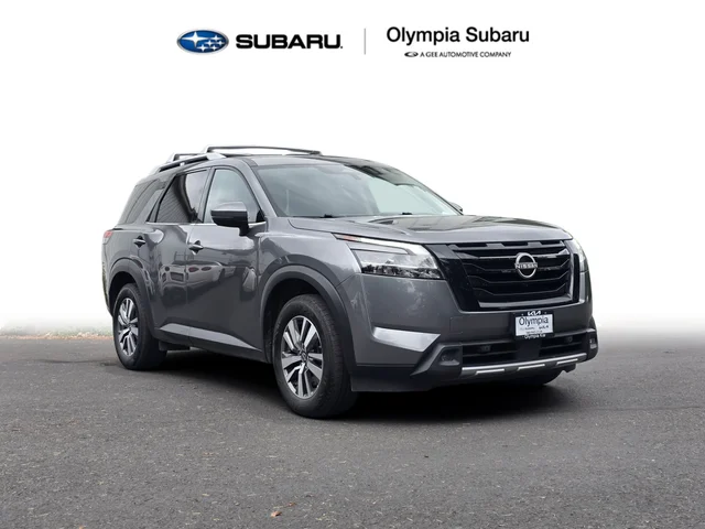 2023 Nissan Pathfinder SL 2WD's photo