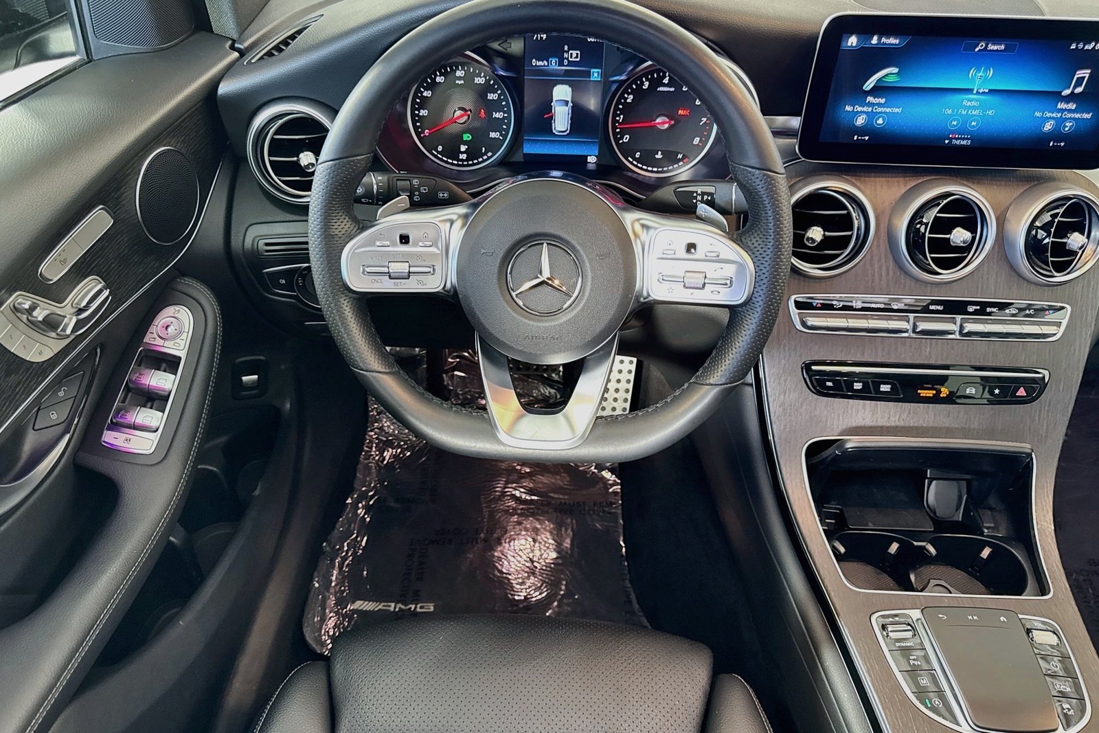 Certified Used 2022 Black Mercedes-Benz GLC 300 image 21
