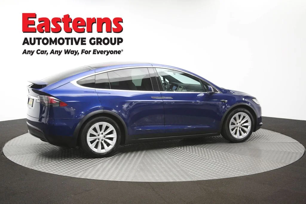 Used 2017 Blue Tesla 100D image 39