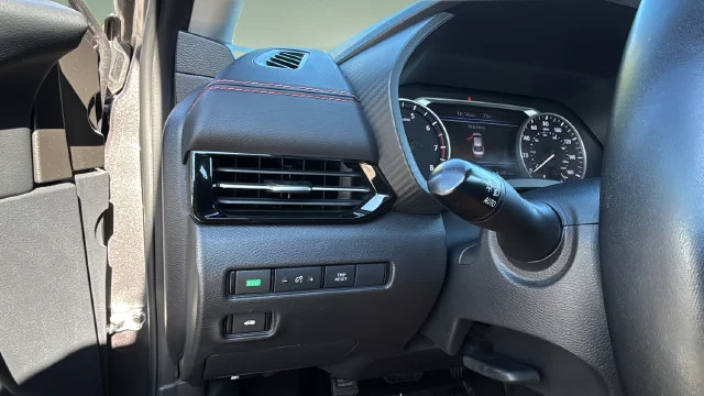 Used 2025 Gray Nissan SR image 21