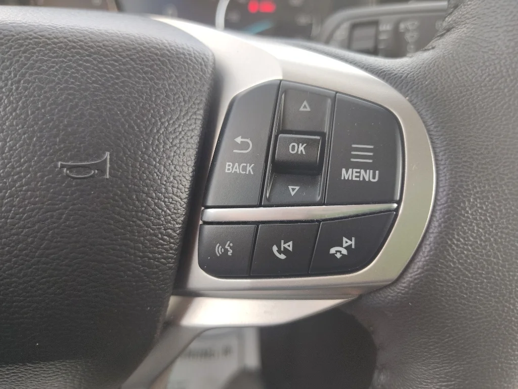 Used 2024 Agate Black Metallic Ford XLT image 21