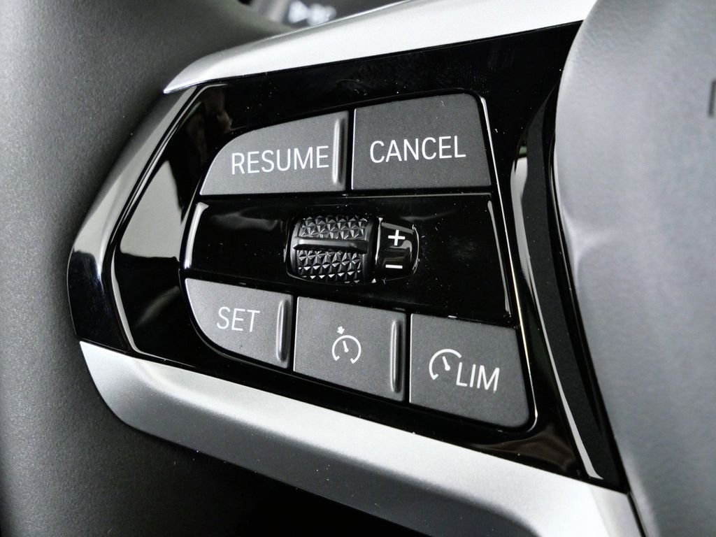 2026 BMW 3 Series 330i - Photo 39