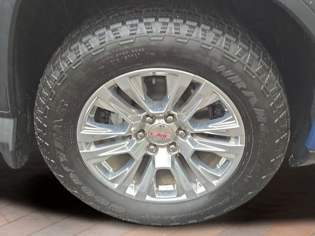 Used 2025 Downpour Metallic GMC Denali image 4