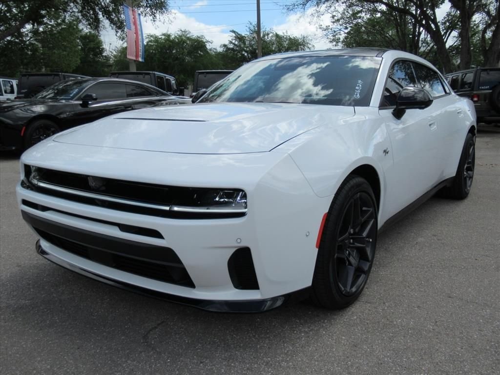 New 2026 White Knuckle Exterior Paint Dodge R/T Plus image 3