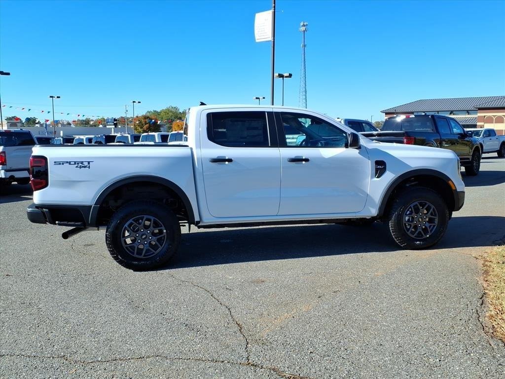 New 2025 Oxford White Ford XLT image 20