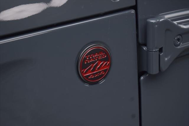 New 2026 Anvil Clear-Coat Exterior Paint Jeep Rubicon image 20