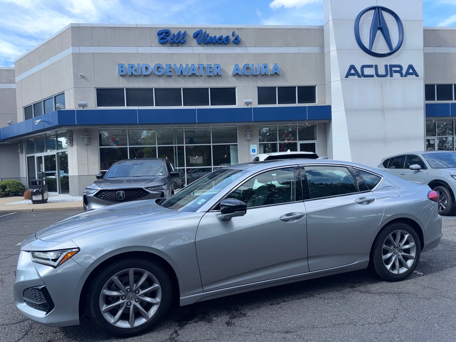 Used 2023 Lunar Silver Metallic Acura TLX image 1