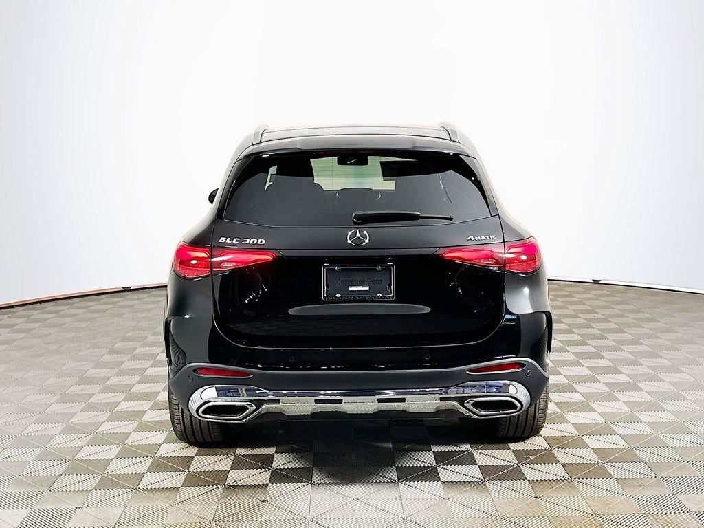 New 2026 Black Mercedes-Benz GLC 300 image 5